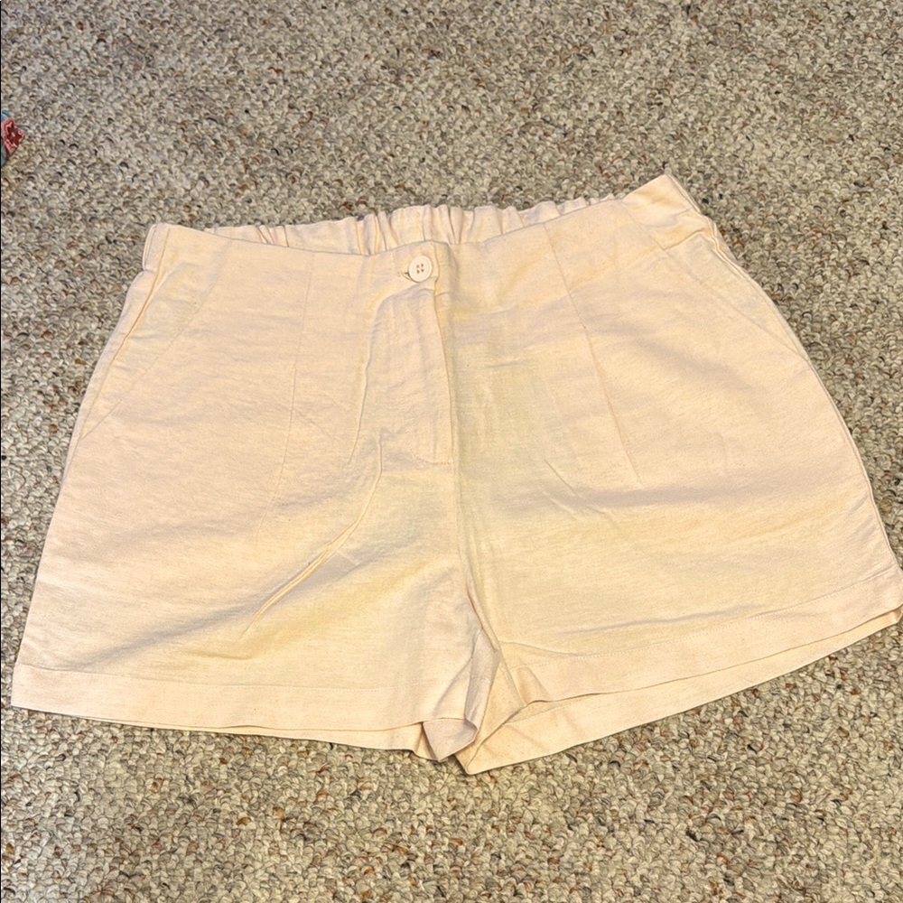 Women's Venus Linen Blend Shorts